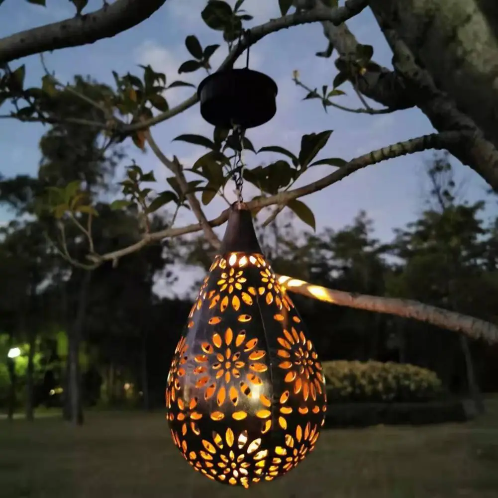 

Solar Powered Garden Lantern IP44 Waterproof Light-control Hollowed-out LED Lantern Iron Decorative Projection Lamp For Yard