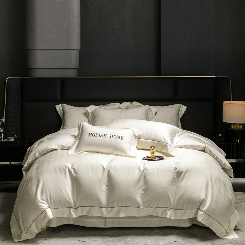 100% Cotton Woven 300TC Bed Sheet Set 4-Piece Resistant Home Textile with Flat Design