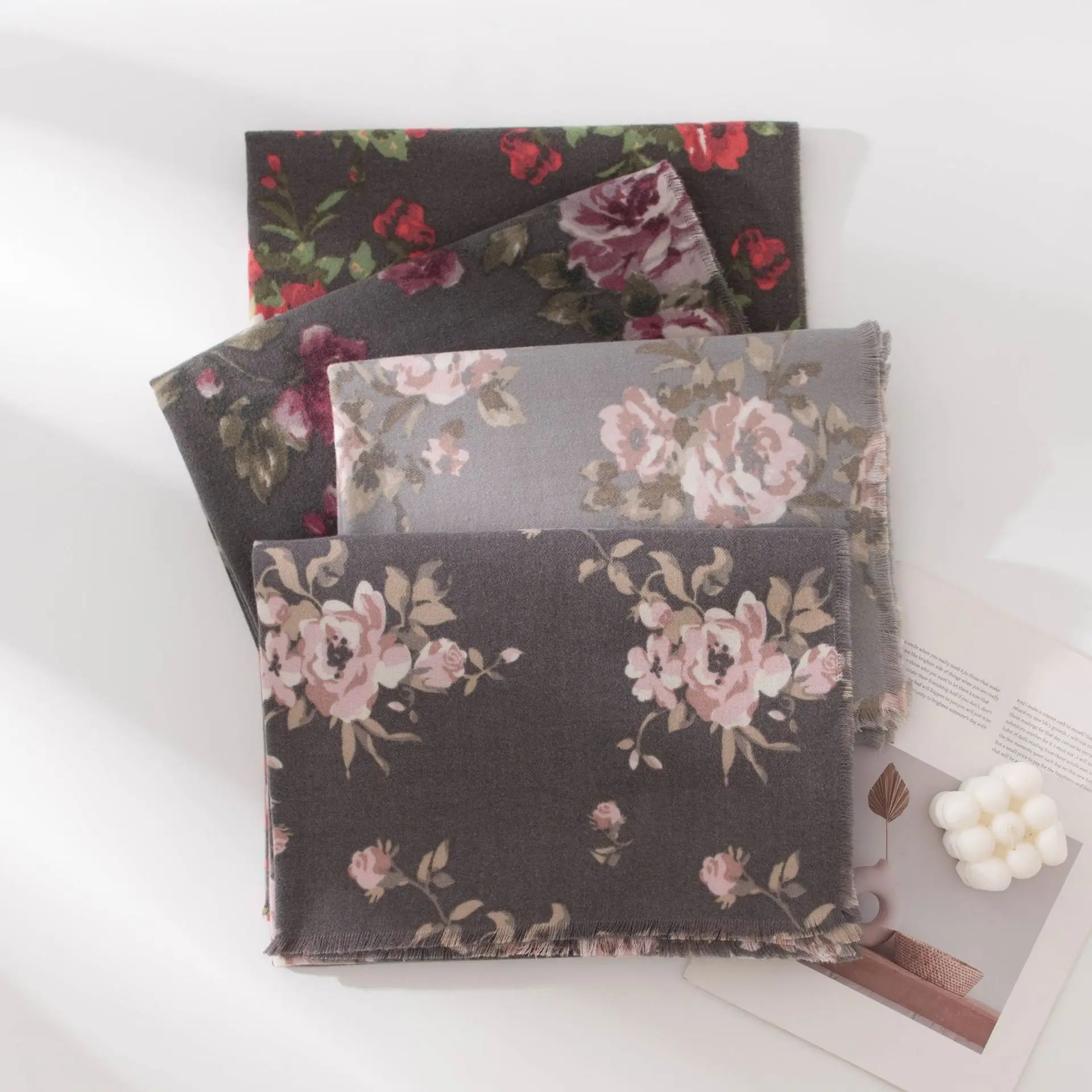 개인화된 민족 스타일 프린트 태슬 모조 캐시미어 플리스 스카프 여성용 편안하고 고급스러운 따뜻한 출퇴근용 숄