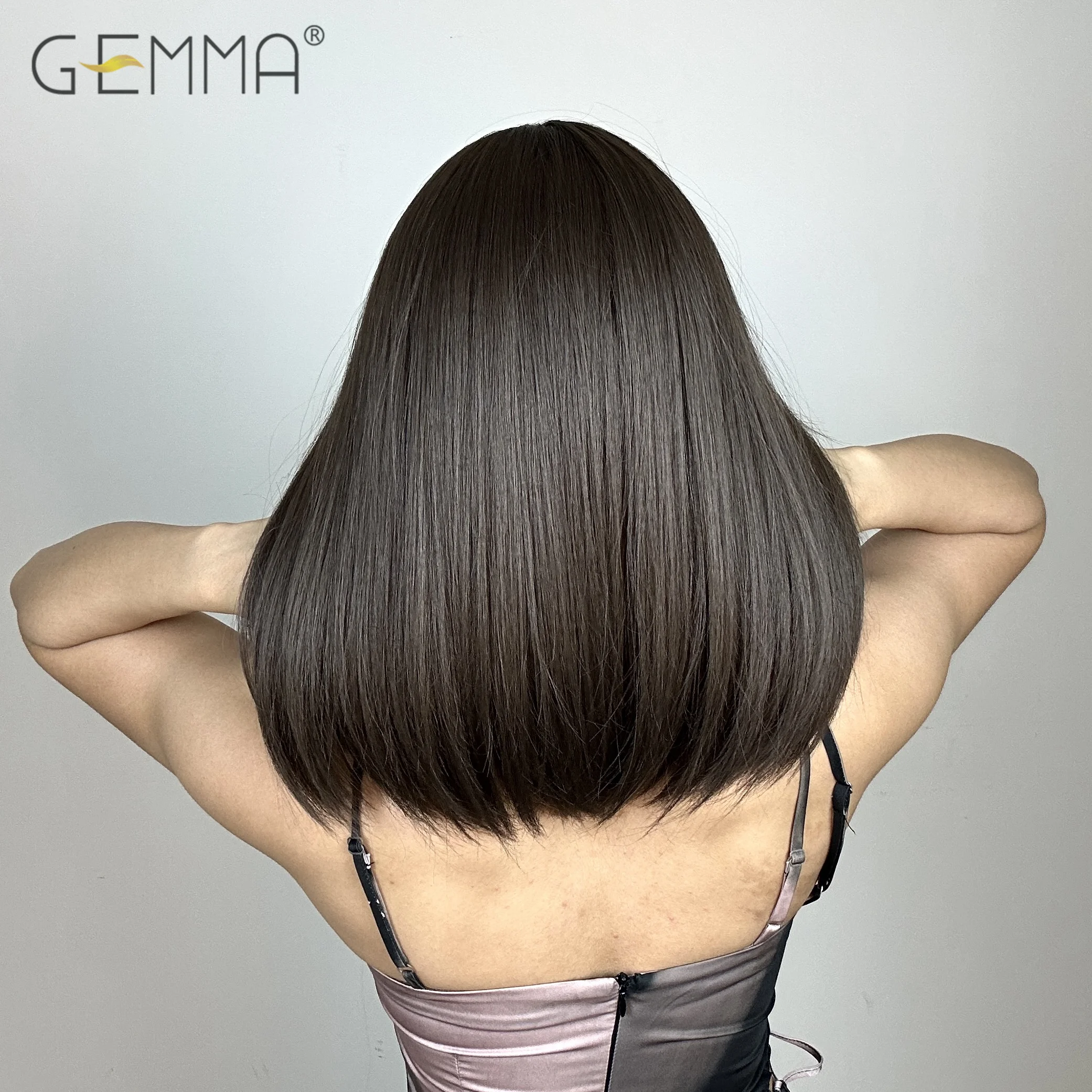 GEMMA Honey Brown Straight Synthetic Wig with Bangs Shoulder Length Wigs for Women Cosplay Daily Hair Wig Heat Resistant Fiber