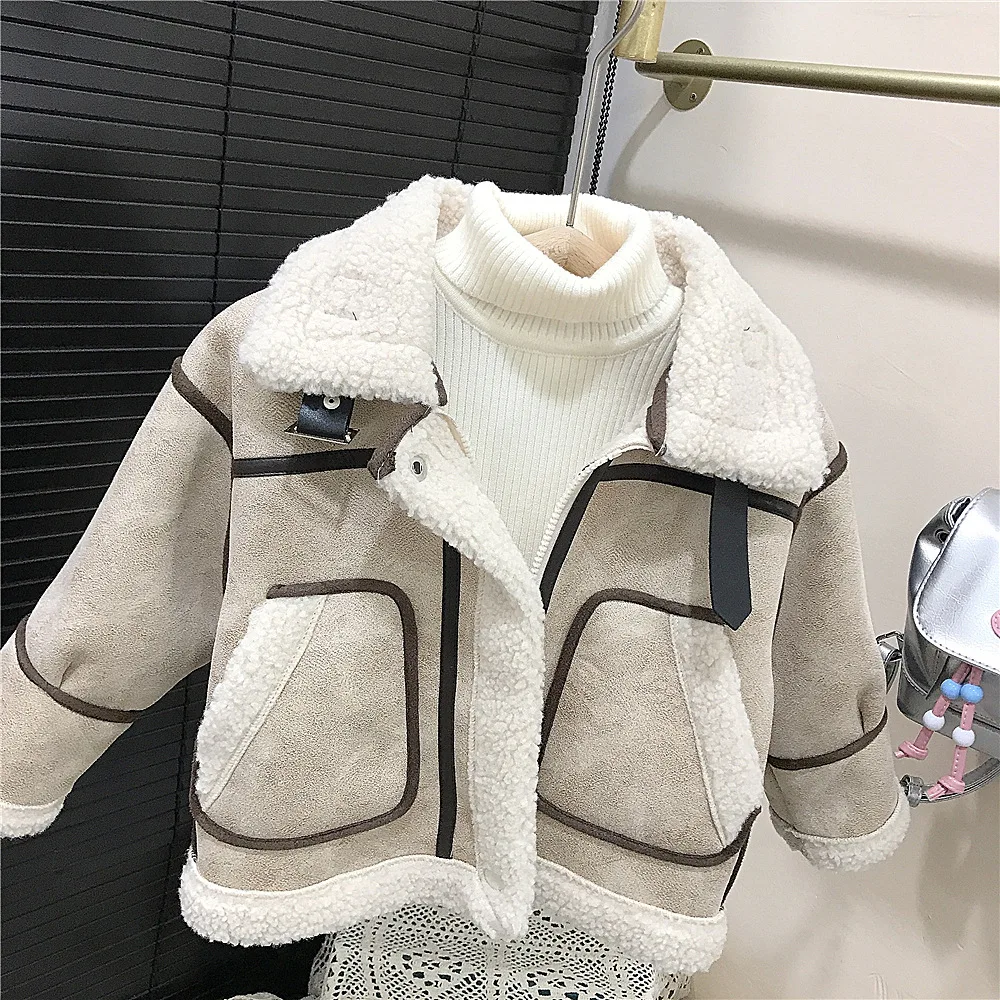 WOOFOO Girls' Fur Integrated Jacket Autumn and Winter 2026 New Baby Fleece Thickened Top Children's Short Locomotive Clothes