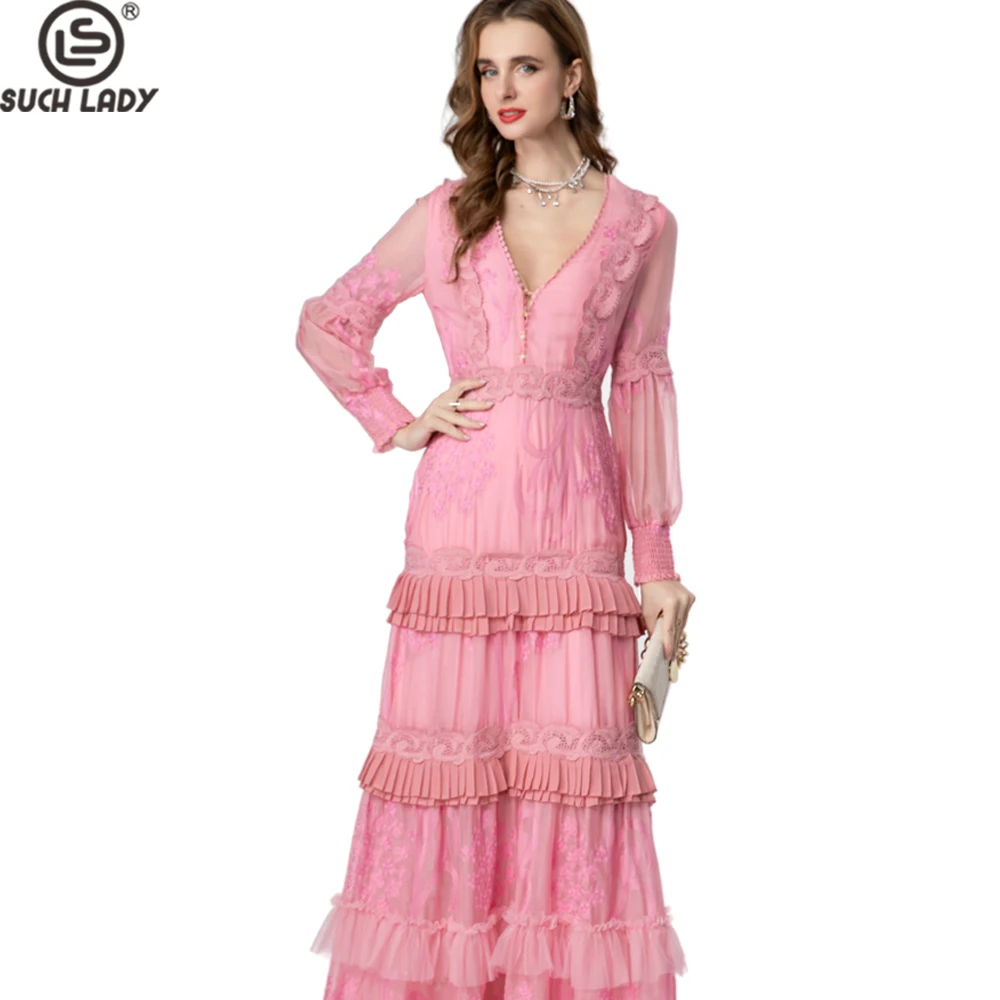 레이스 트림과 티어드 러플이 있는 로맨틱한 블러쉬 핑크 맥시 드레스 - 결혼식 및 특별한 행사를 위한 브이넥 긴 소매 쉬폰 가운