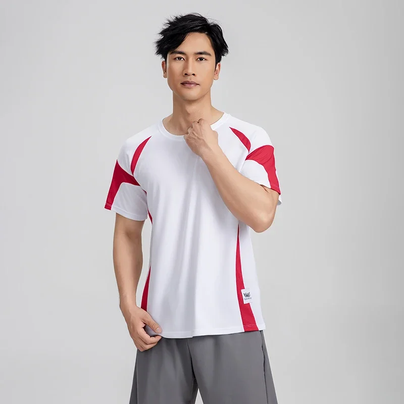 

A large-sized color-blocked short-sleeved T-shirt for men, a cool and stylish American high street top in summer