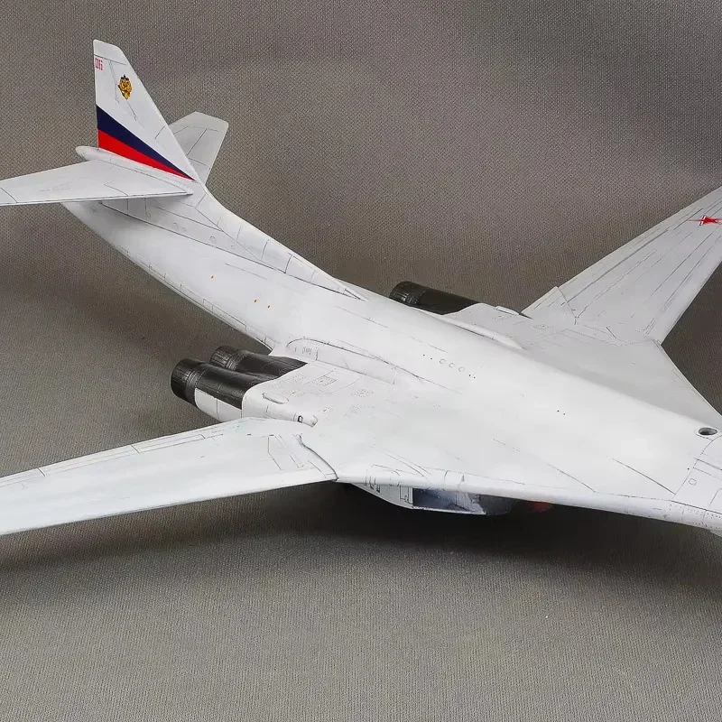 عازف البوق نموذج البلاستيك تجميعها نموذج طائرة عدة 03906 توبوليف Tu-160 بلاك جاك 1/144 مقياس #4