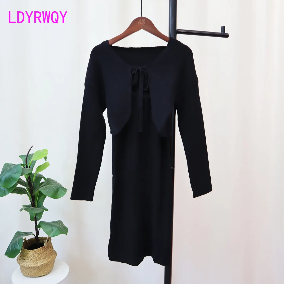 Off Shoulder Hanging Neck Knitted Dress Two Piece Set for Women's New Style Slim Fit Wrapped Hip Skirt Sweater Set
