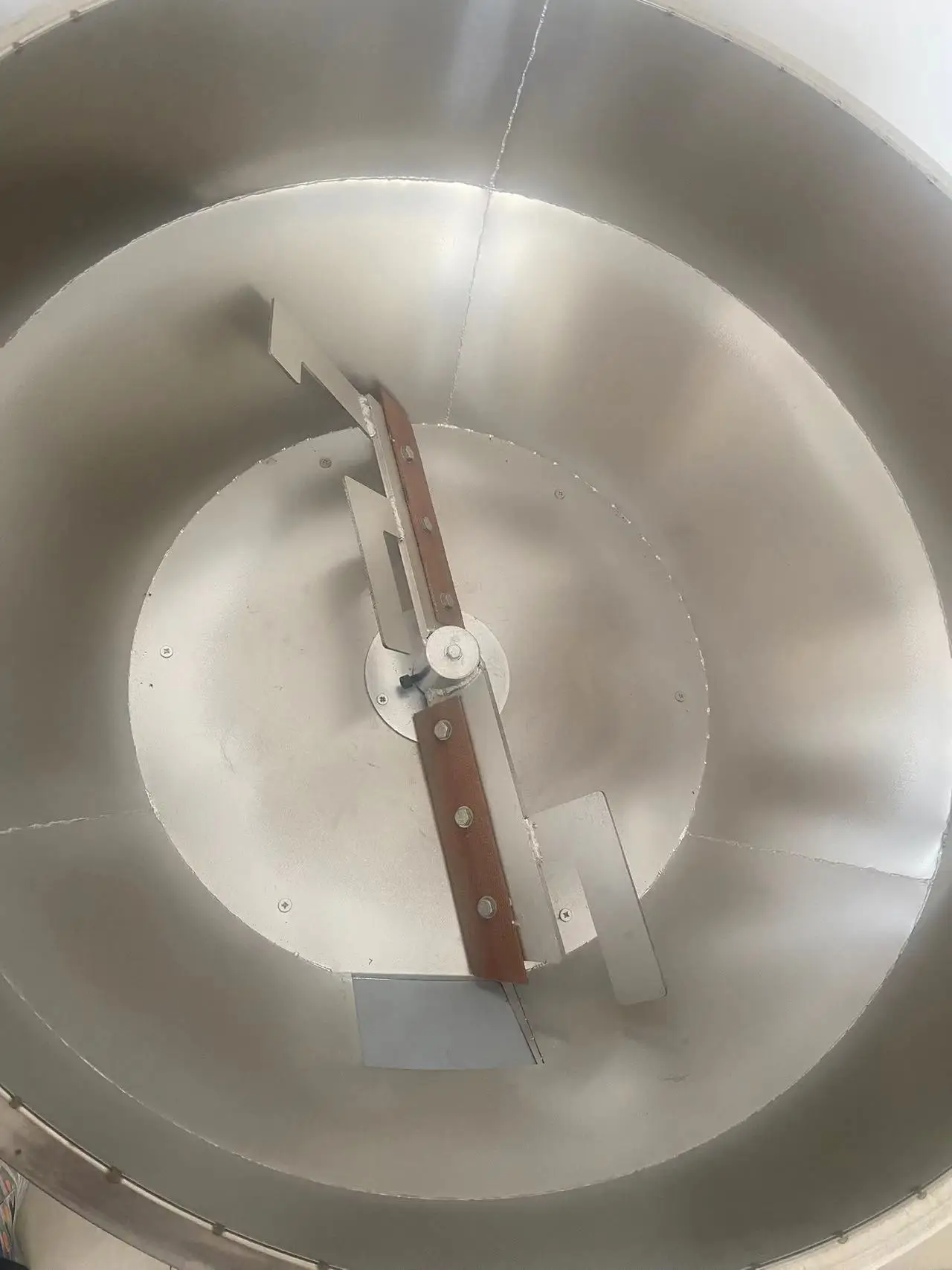 Blended Pellet Feed And Puffed Feed Can Be Mixed With Liquid Animal Medicine Or Powder Animal Medicine Feed Mixer