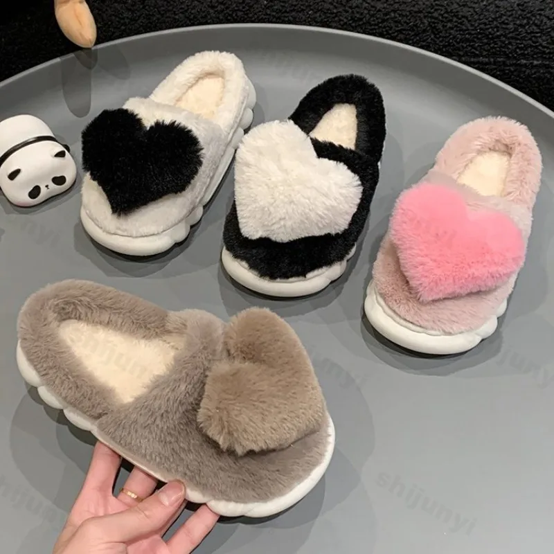 

Детские хлопковые тапочки, зимняя модная домашняя обувь на мягкой подошве для девочек, нескользящая домашняя обувь, легкая удобная плюшевая утепленная теплая обувь