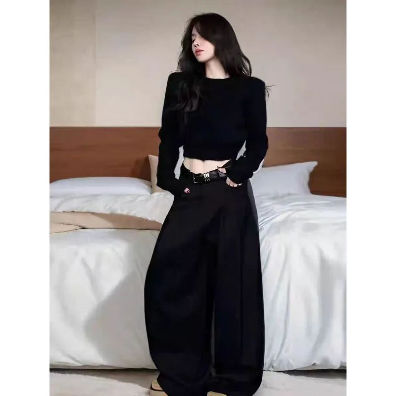 Autumn Hong Kong Style Casual Wide-leg Pants Set for Women's 2026 Super Fire Wear Complete Set of Cool Sister Wear Two-piece Set