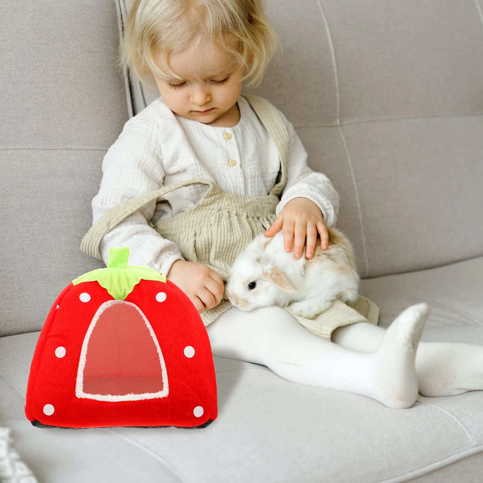 

Comfortable Hamster Strawberry Nest Tent Round Edges Smooth Surface Safe Rabbit Hideout Decorative Hamster Tent