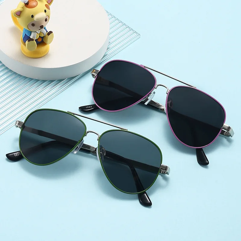 

Hot Sselling Children Polarized Sunglasses Ultraviolet Protective Glasses Babies Classic Outdoor Sunshade Goggles Girl Boy T171