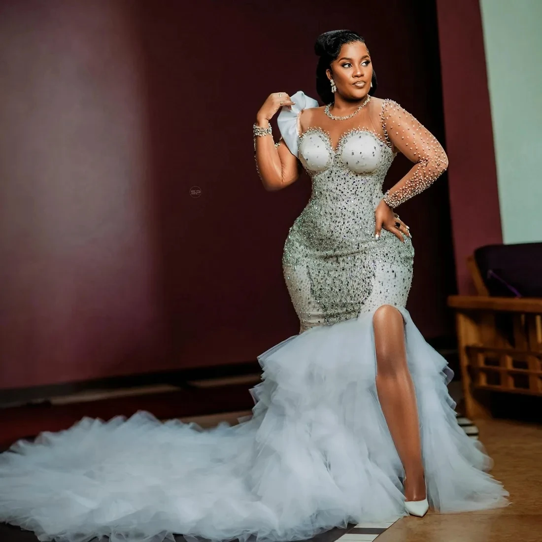 

2025 Luxurious Mermaid Wedding Dresses Bride Gowns Plus Size Illusion Split Rhinestones Pearls Beaded African Vestidos De Noiva