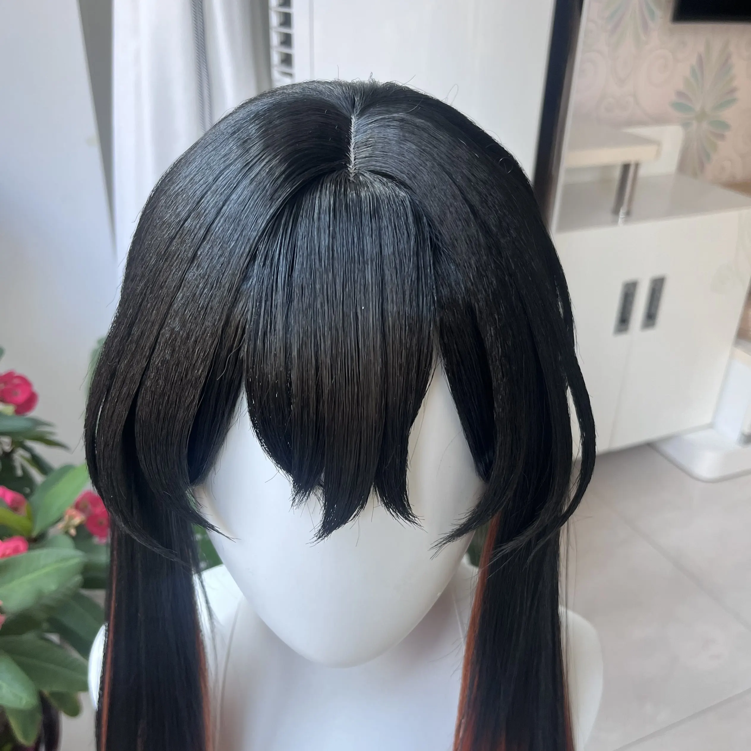 Image 6: [Perruque stylisée] Perruque de cosplay Amo Empool Anime Gachiakuta pour femmes, cheveux longs dégradés, perruque synthétique résistante à la chaleur, accessoire d'Halloween