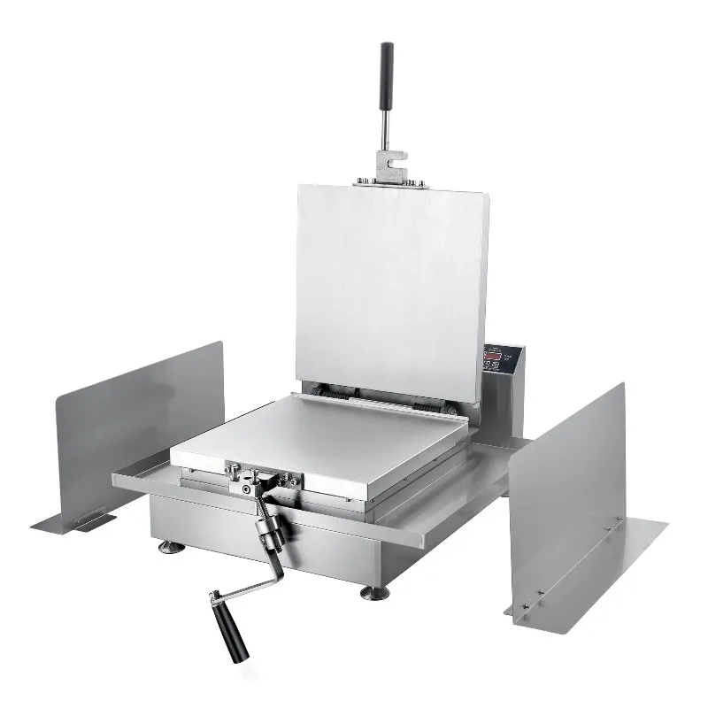 Seafood fossil cake production, machine intelligent temperature control precision baking c