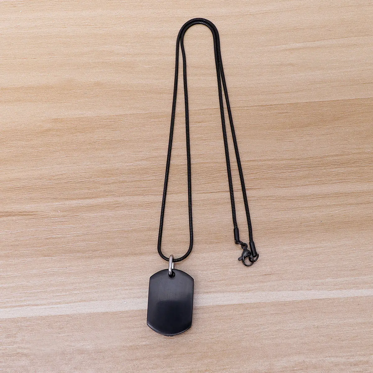 Collar de urna sencillo de acero de titanio, colgante conmemorativo para cenizas, para guardar recuerdos, uso diario, seguro y elegante para el hogar