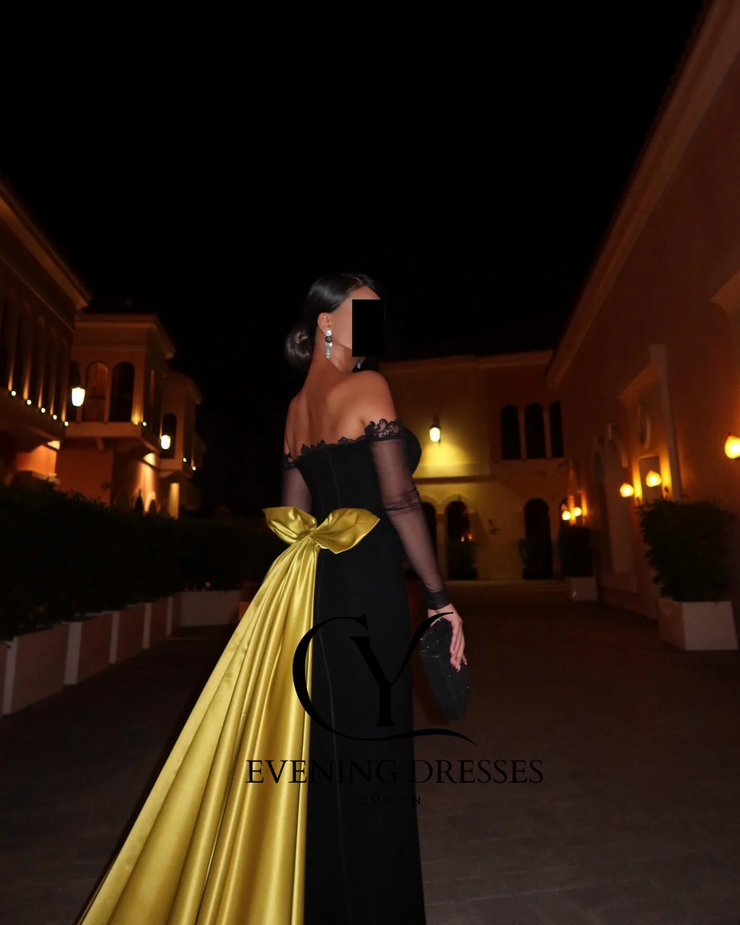 CUYUN Black and Gold Formal Event Dresses Customized Women Strapless Straight Elegant Party Gown Gala Long Train Birthday Dress