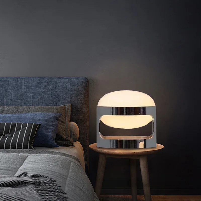 Simple post-modern light luxury desk lamp designer bedroom bedside lamp high-end living room decoration creative desk lamp