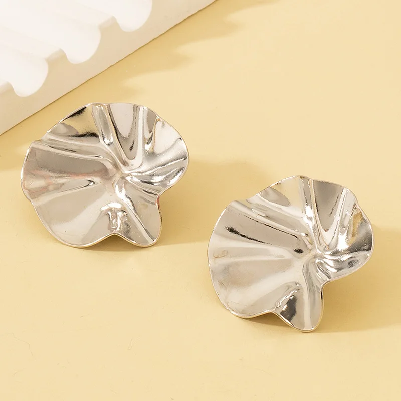 Simple Smooth Pleated Irregular Metal Earrings For Women OL Sporty Holiday Fashion Jewelry Ear Accessories E345