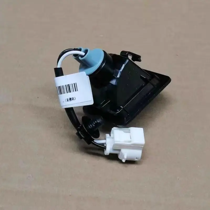 Suitable for Foton Tunland E5/E7 & ShengTu: Rear Bumper License Plate Light / Rear Bumper Small Light.