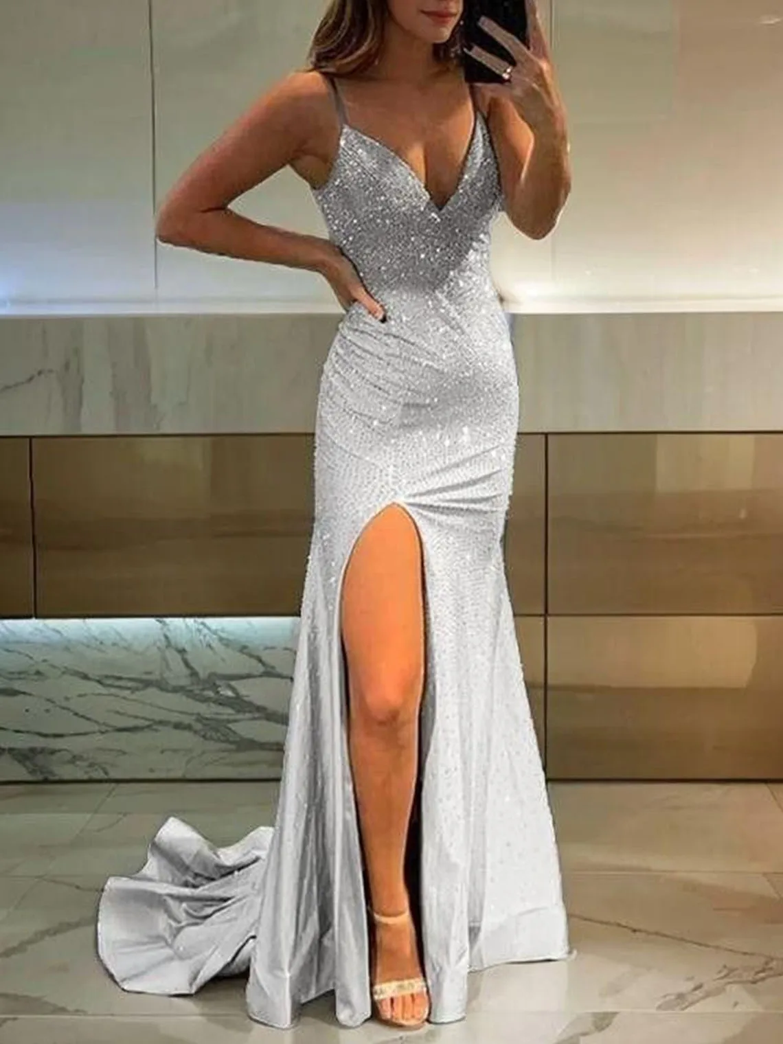 

Elegant Sleeveless V-Neck Sequin Sheath Evening Dress with Sequin Slit Sweep Train for Party Prom Dress 2025 Free Customized