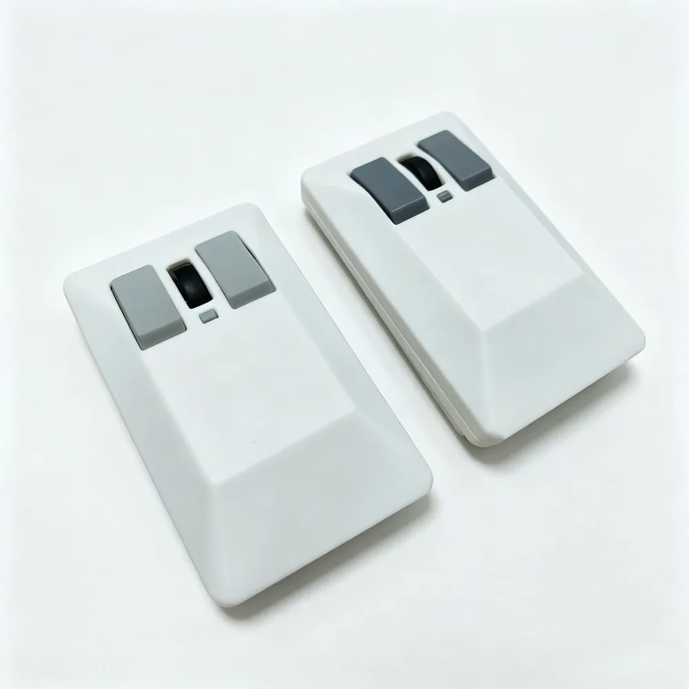Retro Wireless Mouse Commodore Amiga 1351 Tank Mouse 80s Style Replica Silent Clicks 3DPI Levels 2.4G 1AA Battery  Mouse Gaming