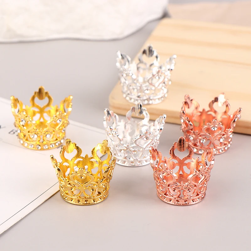 1/12 ตุ๊กตามินิเจ้าหญิงมงกุฎตุ๊กตาจําลอง Rhinestone Crowns ขนาดเล็ก Tiara ตุ๊กตาอุปกรณ์ตกแต่งบ้าน