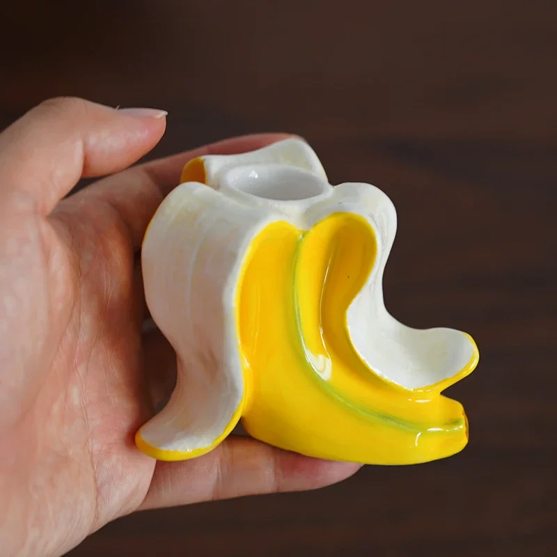 Arte creativa candeliere ceramica a forma di Banana cartone animato banane divertenti portacandele accessori per la decorazione della casa di