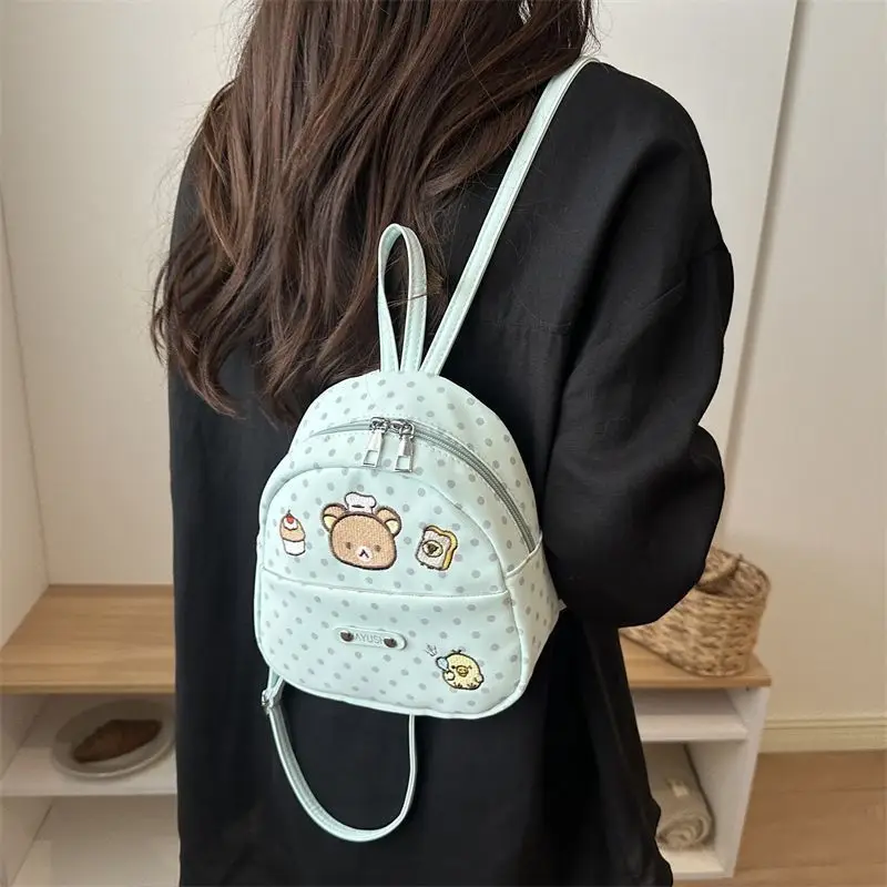 mini-mochila-bordada-com-um-ursinho-de-bolinhas-um-acessorio-adoravel-e-pequeno-para-o-dia-a-dia-ideal-para-meninas-uma-bolsa-de-ombro-leve-e-casual-para-viagens
