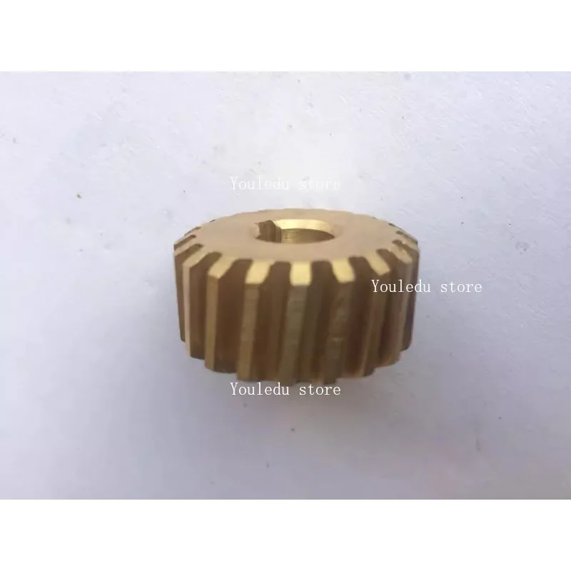 Suitable for Taiwan rocker arm vertical milling machine, head accessory B08 copper gear, copper turbine feed gear