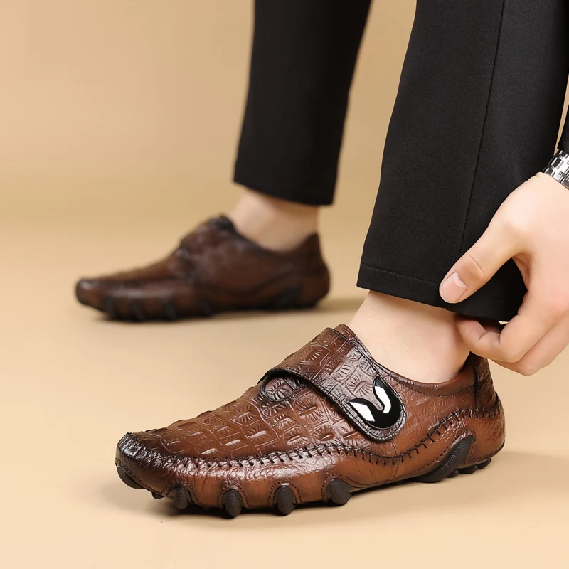 

Men's shoes Fashion Soft Sole outdoor Sneakers Men Shoes Outdoor Versatile Loafers Comfortable Casual Walking Shoes