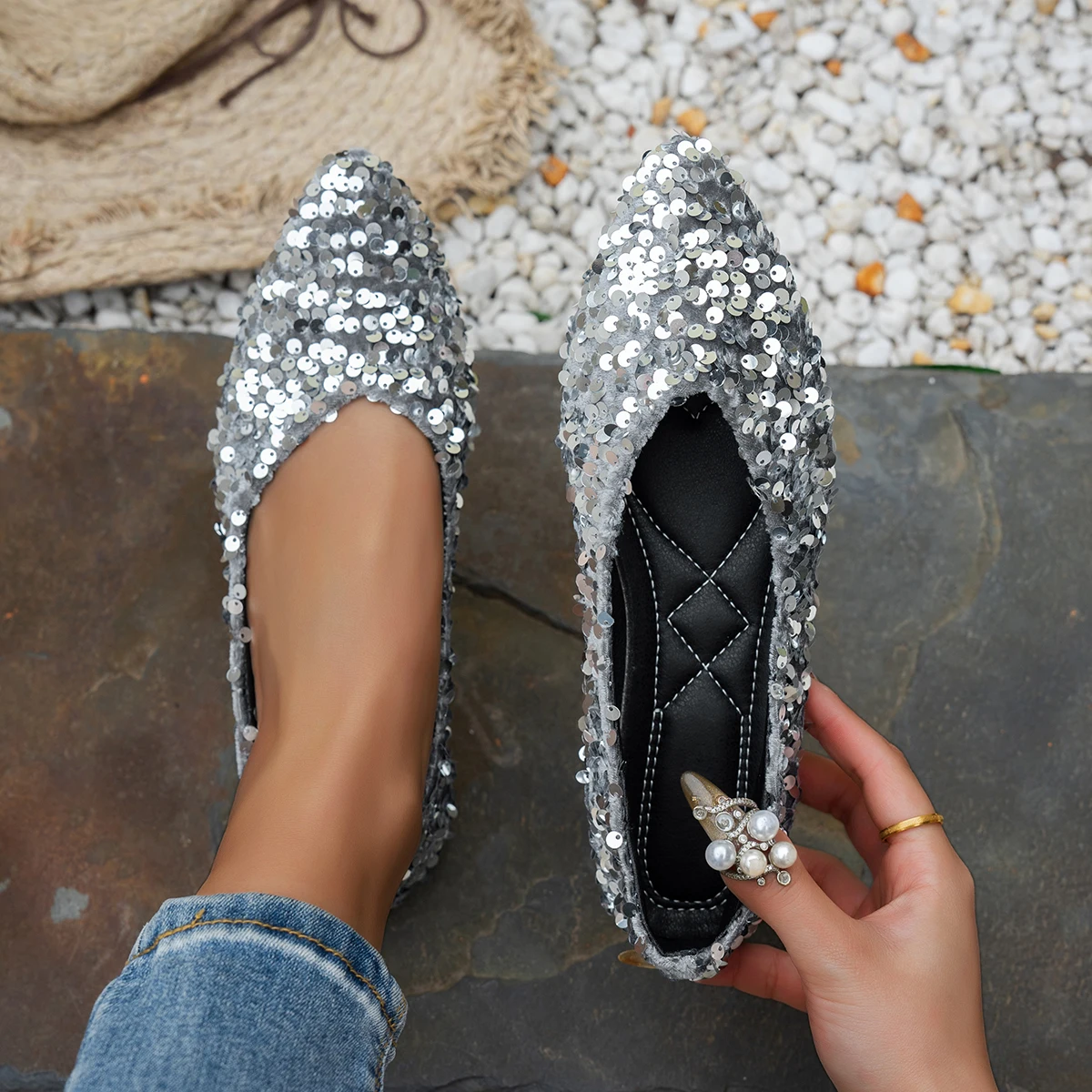 Pointed-Toe Sequin Comfortable Flat Shoes, Versatile and Elegant Single Shoes