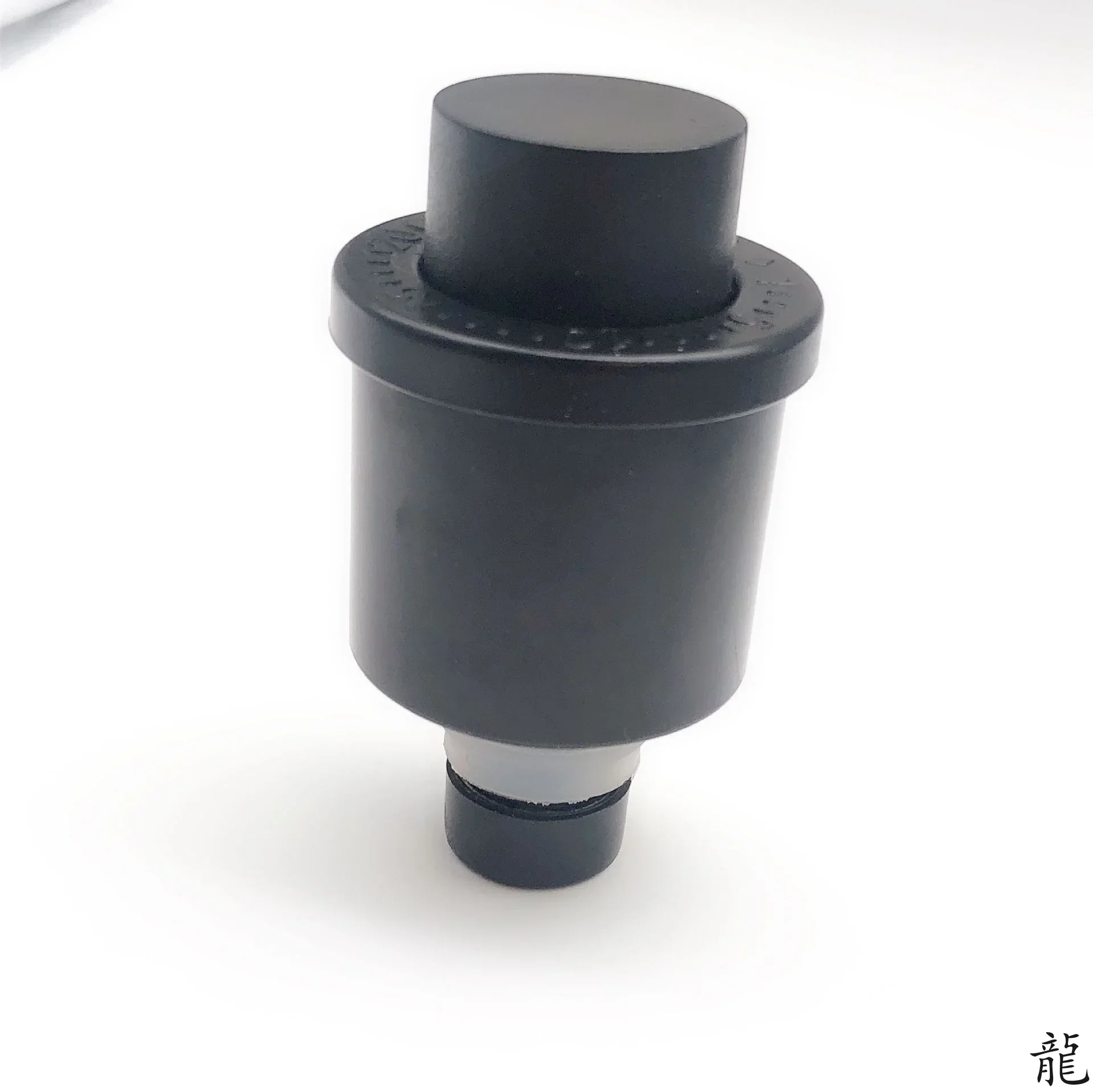 Reusable Vacuum Wine Stopper - Handheld Pump Saver for Home Use