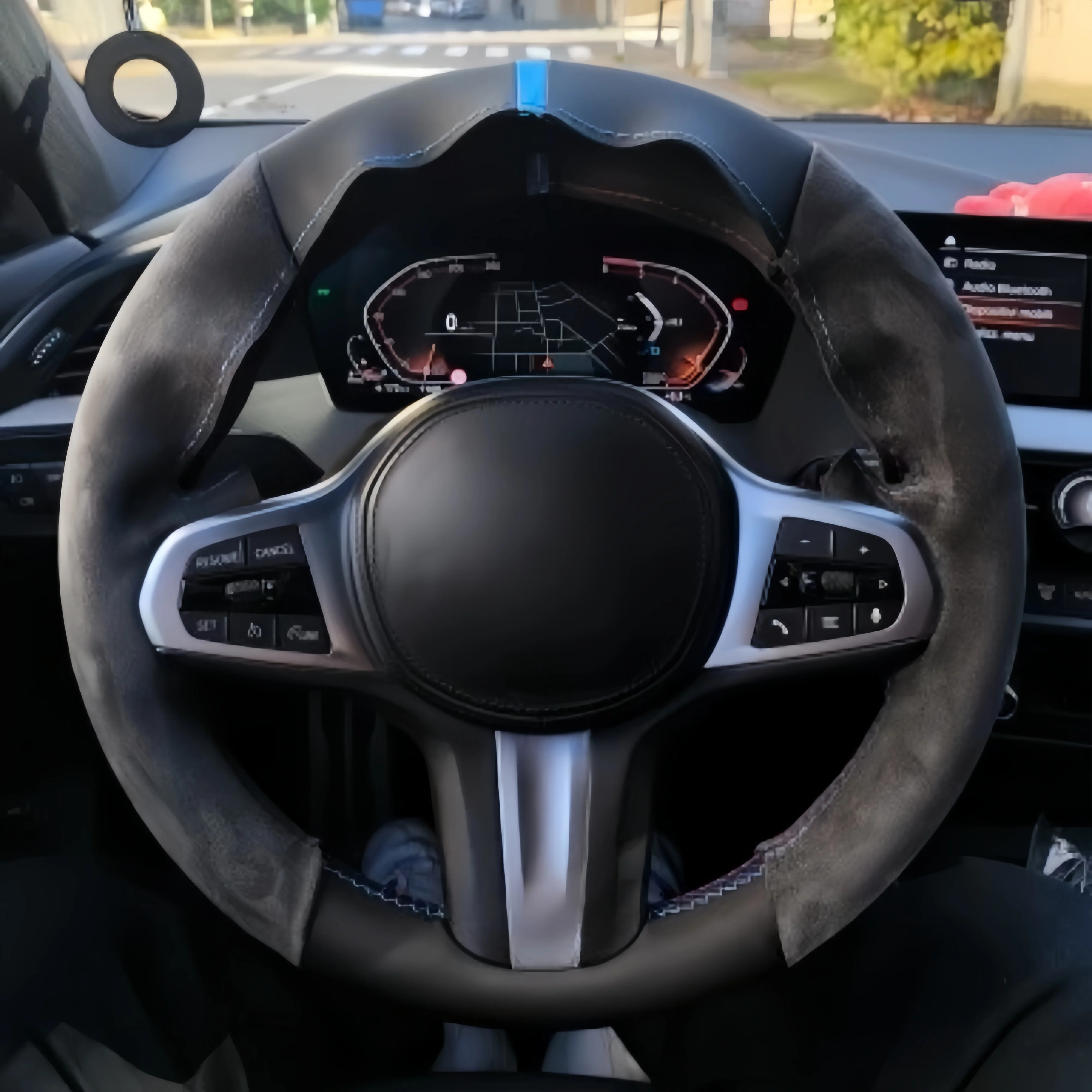 Handgenähter Lenkradbezug aus weichem Wildleder für BMW M Sport G30 G31 G32 G20 G21 G14 G15 G16 X3 G01 X4 G02 X5 G05