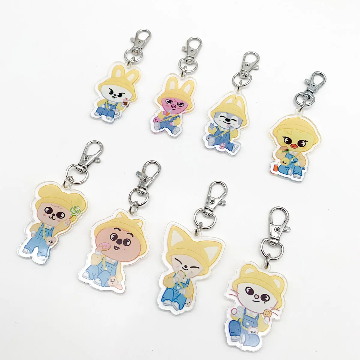 جديد Straykids الكرتون شفافة مزدوجة الوجهين سلسلة مفاتيح مصنوعة من الأكريليك SKZOO قلادة نجمة المحيطة على ظهره قلادة زوجين هدية