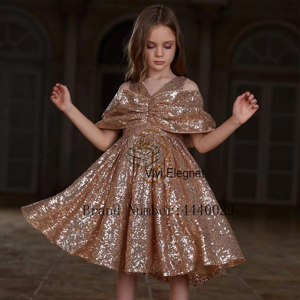 Champagne Spaghetti Straps Flower Girls Dresses for Kids 2024 Sequined Knee Length Off Shoulder Christmas Gowns فلور فتاة اللباس