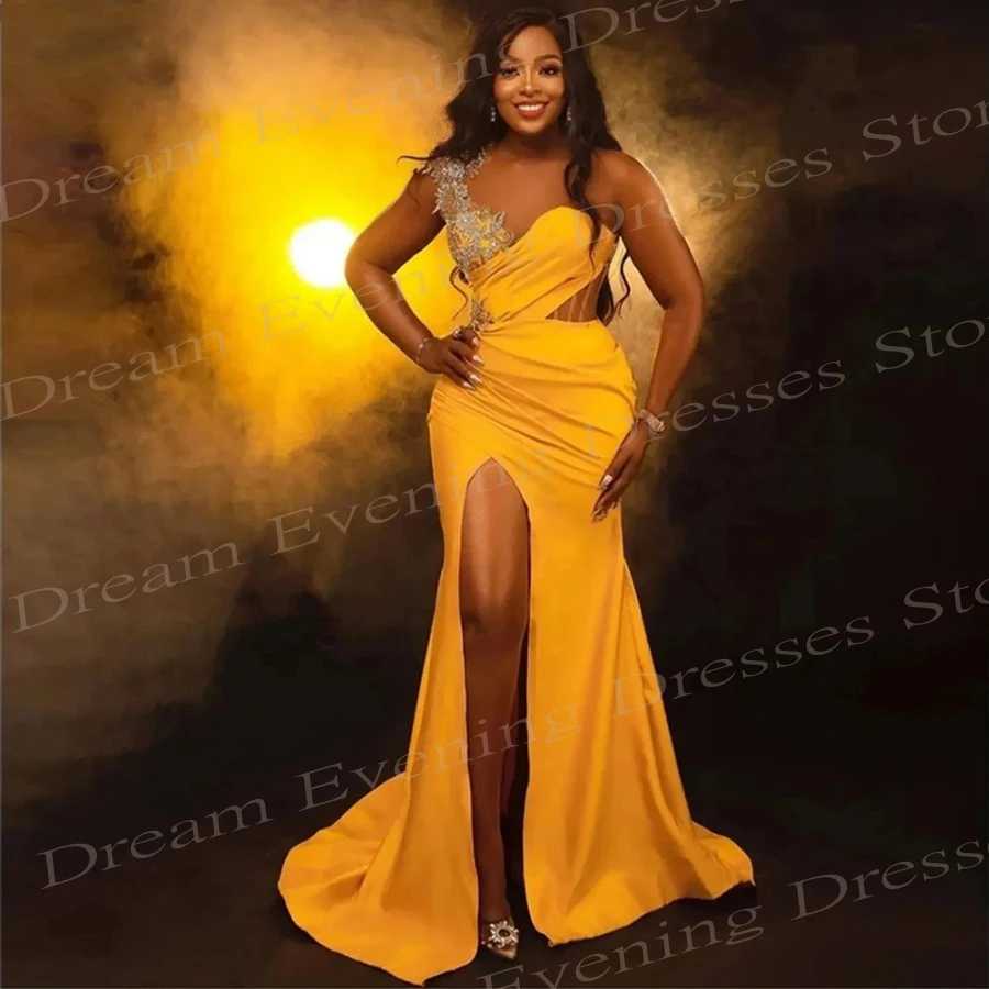 Modern New Yellow Mermaid Sexy Evening Dresses One Shoulder Sleeveless Satin Pleated Prom Gowns High Split Corset Robe De Soiree