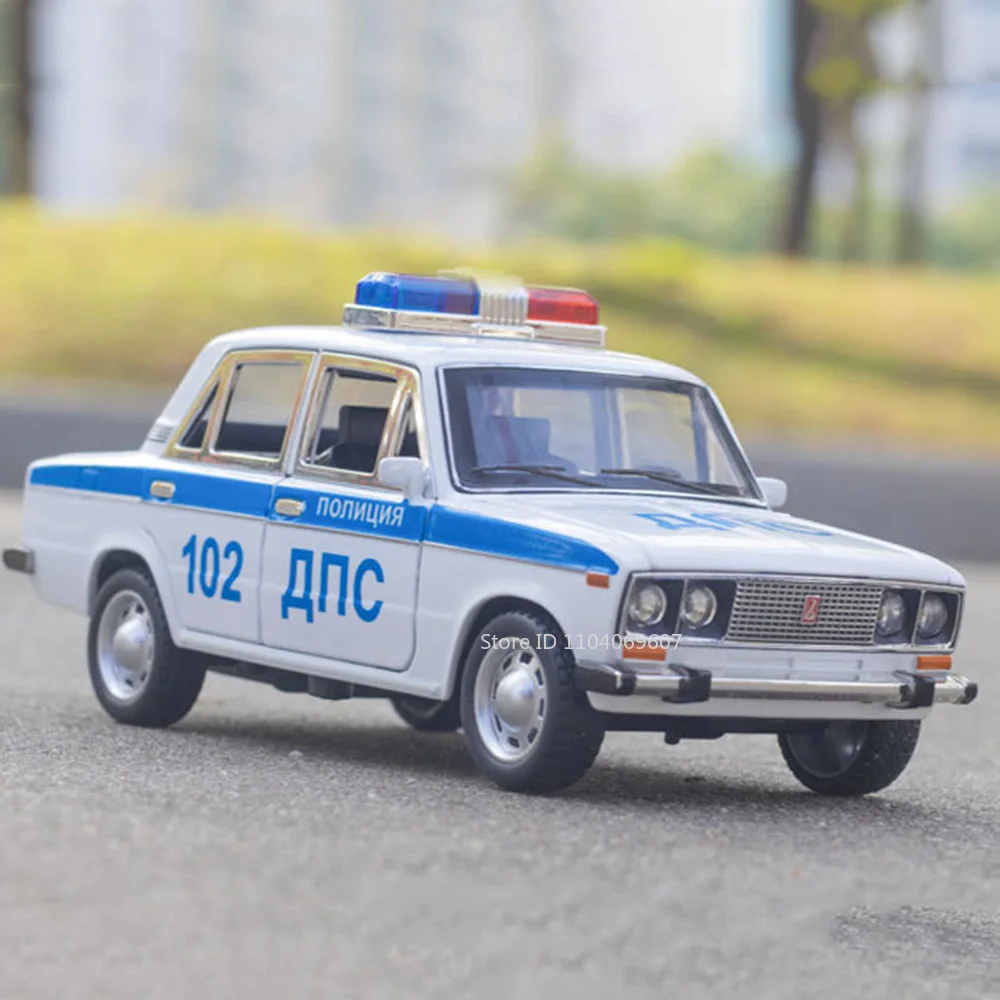 1:24 Lada 경찰 자동차 모델 장난감 합금 다이캐스트 미니 자동차 6 도어 열림 뒤로 당겨 사운드 라이트 장식 차량 어린이 선물