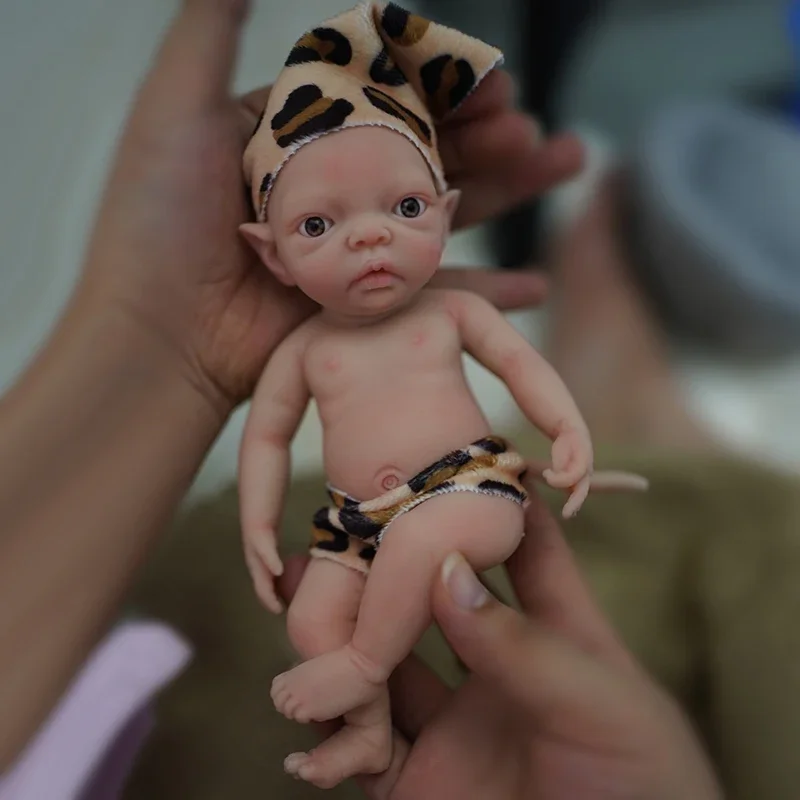 7 "ไมโคร preemie ตุ๊กตาทารกเกิดใหม่ซิลิโคนเหมือนจริงตุ๊กตาทารกเกิดใหม่มินิตุ๊กตาเด็กที่คลอดใหม่เกินราคาเด็กต่อต้านความเครียด