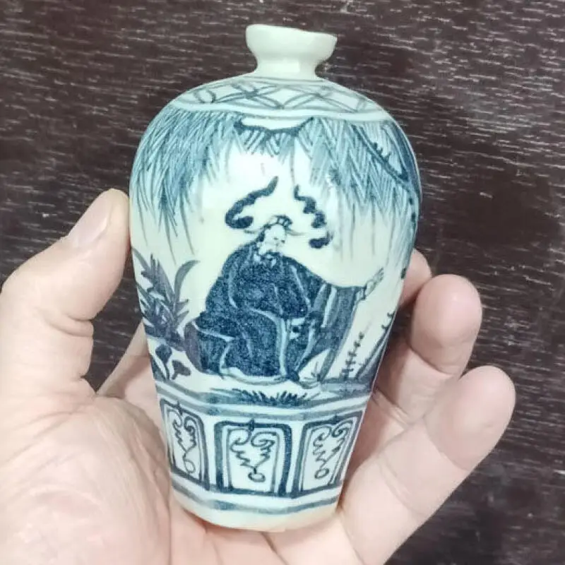 Antique blue and white hand drawn figure patterns ceramic mini bottles folk art collection modern exquisite crafts