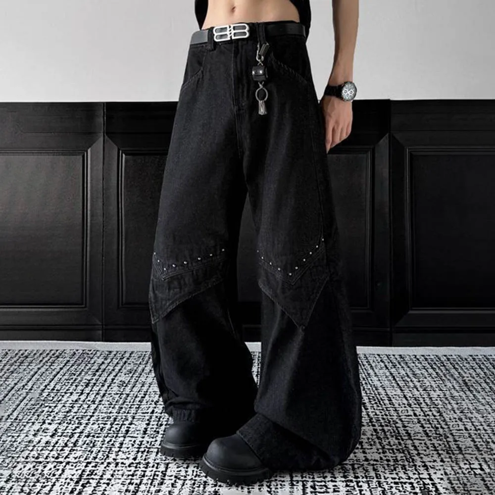 Celana Jeans Pria Model Rivet Lurus Lebar Gaya Retro Amerika Tren Fashion Jalanan Hip-Hop Longgar Kasual Unik Atasan Pria 2025