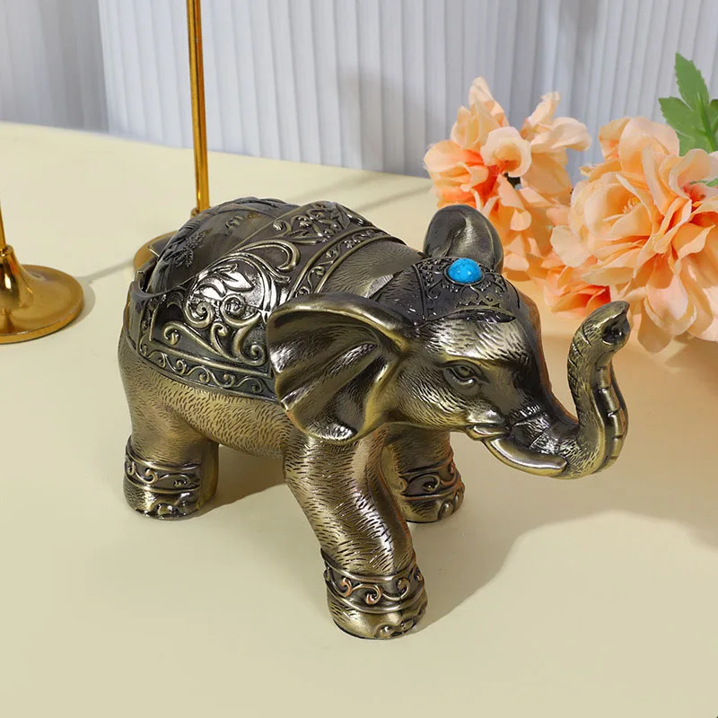 

Креативная металлическая пепельница в форме слона, бытовая пепельница в европейском стиле с крышкой, ветрозащитный и устойчивый к падению декоративный орнамент