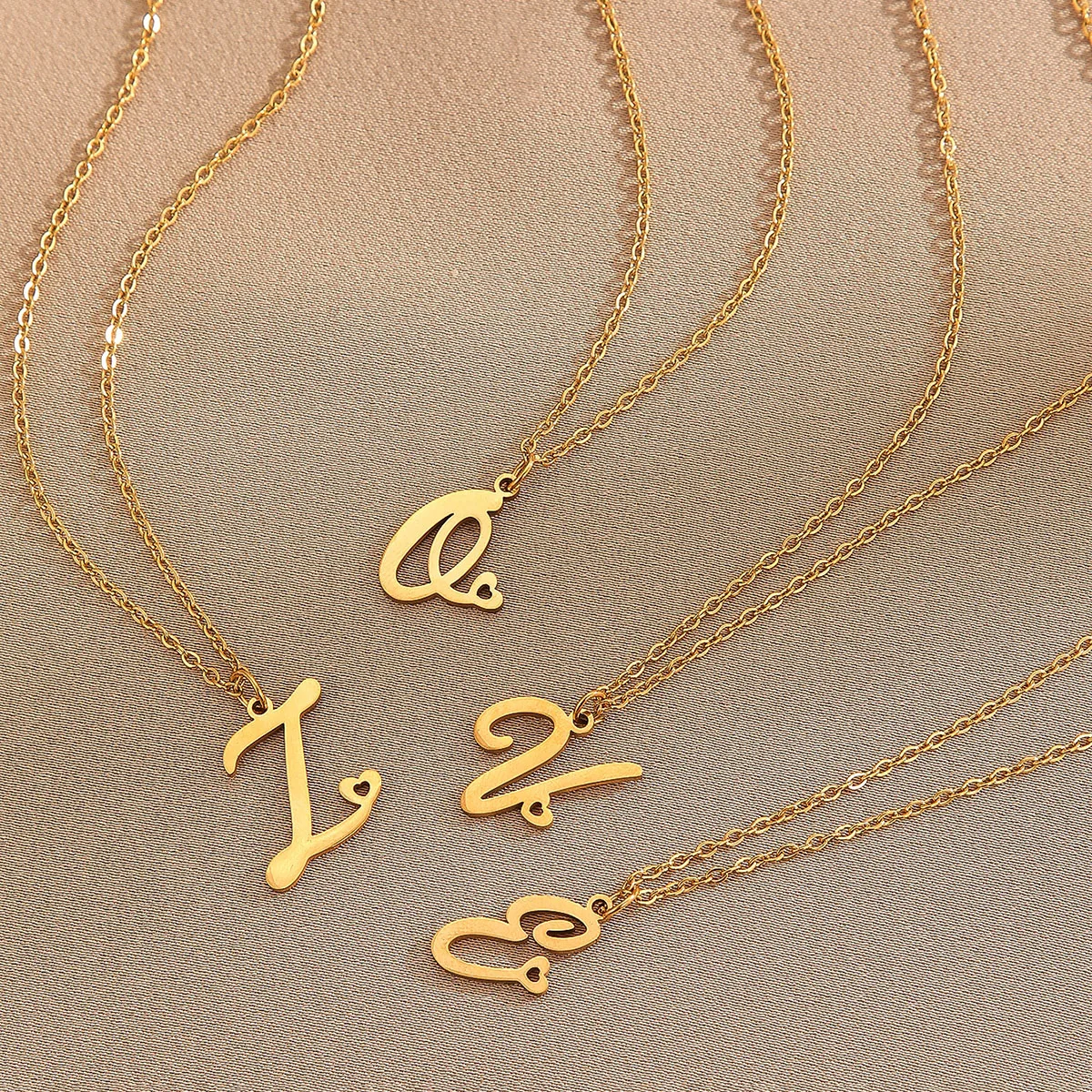 Kinitial Stainless Steel A-Z Love Heart Pendant English Initials Necklace 26 Letters Chain Necklace Wedding Best Gift