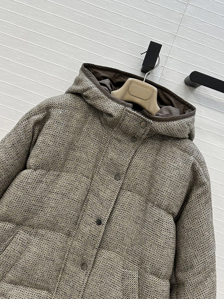 SVORYXIU خريف شتاء نمط جديد مقنعين هود صف واحد مشبك إنتاج الصوف أسفل سترة امرأة الموضة الدافئة أسفل سترة #2