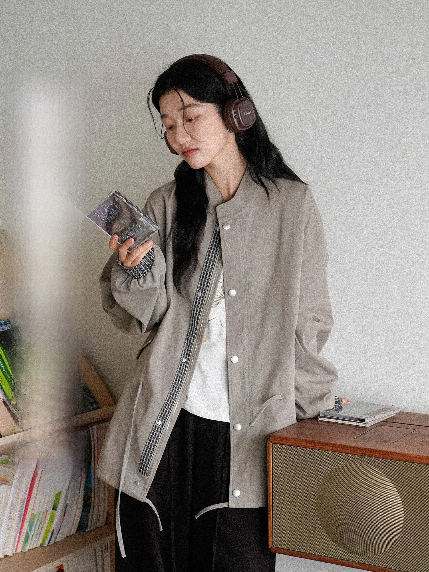 

Новая женская куртка в корейском стиле: повседневная, в клетку, с пэчворком, воротником-стойкой, на молнии, с длинными рукавами, весна-зима