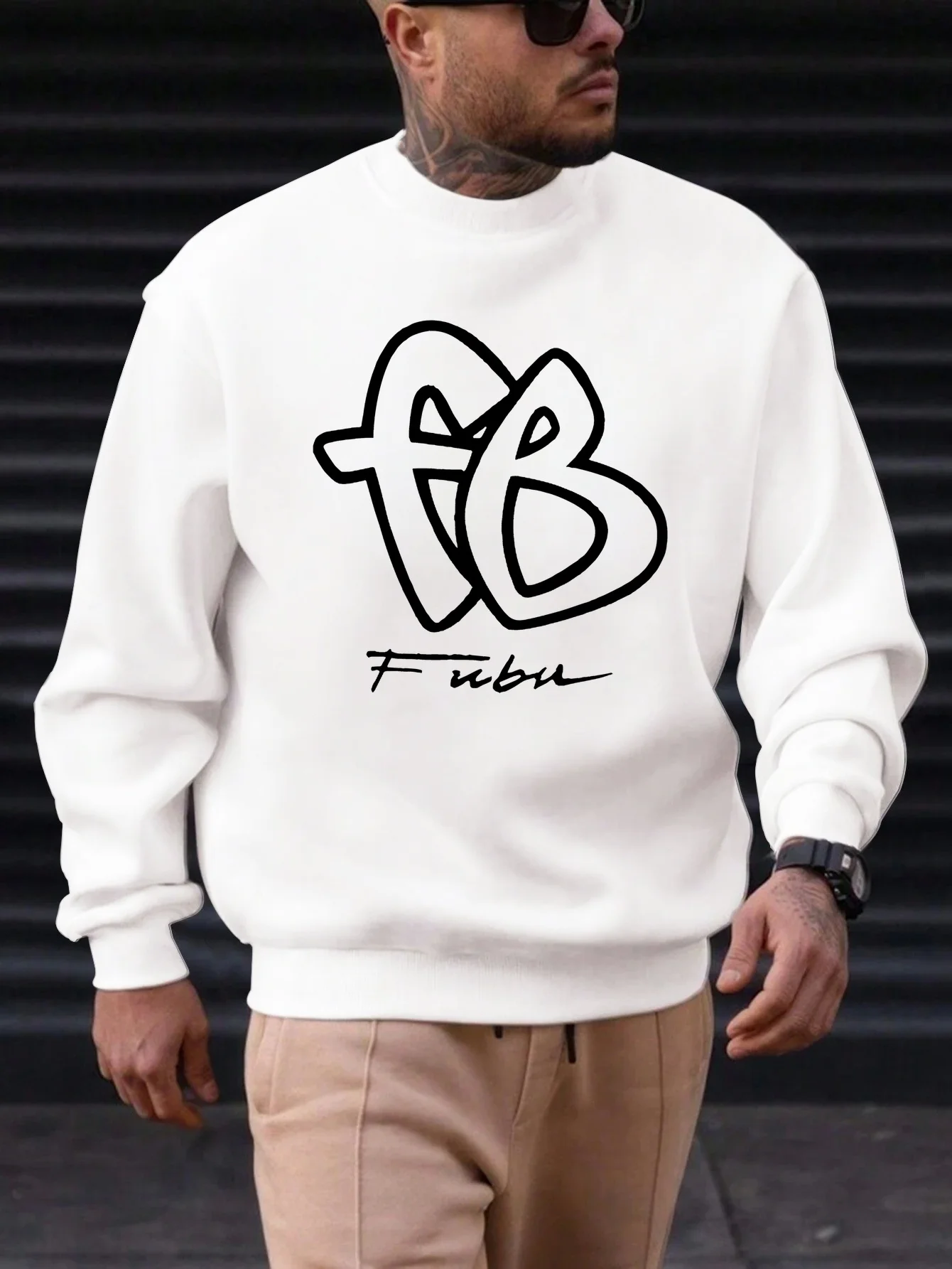 The new men's round-neck sweatshirt for Spring and Autumn 2025 is casual fashionable and comfortable with 3D letter printing