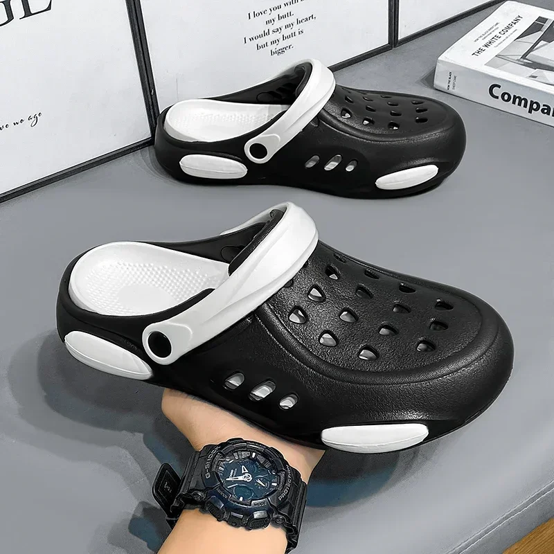 Vintage Crocs Summer Sandals Men's Large Size Quick Dry Non-slip Soft Sole Leisure Home Outdoor Two Wear Sports Slippers