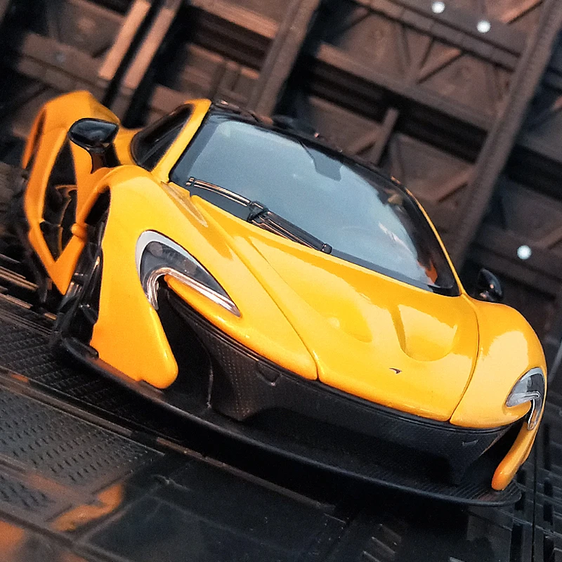 Mclaren-金属製のおもちゃの車,合金の車のモデル,ダイキャスト,スケール1:24,子供へのギフト