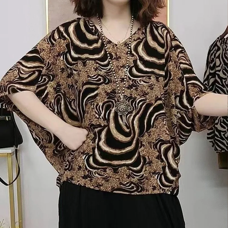 Summer New V-neck Fashion Batwing Sleeve T-shirt Women High Street Casual Loose Leopard Printing Pullovers Elegant All-match Top