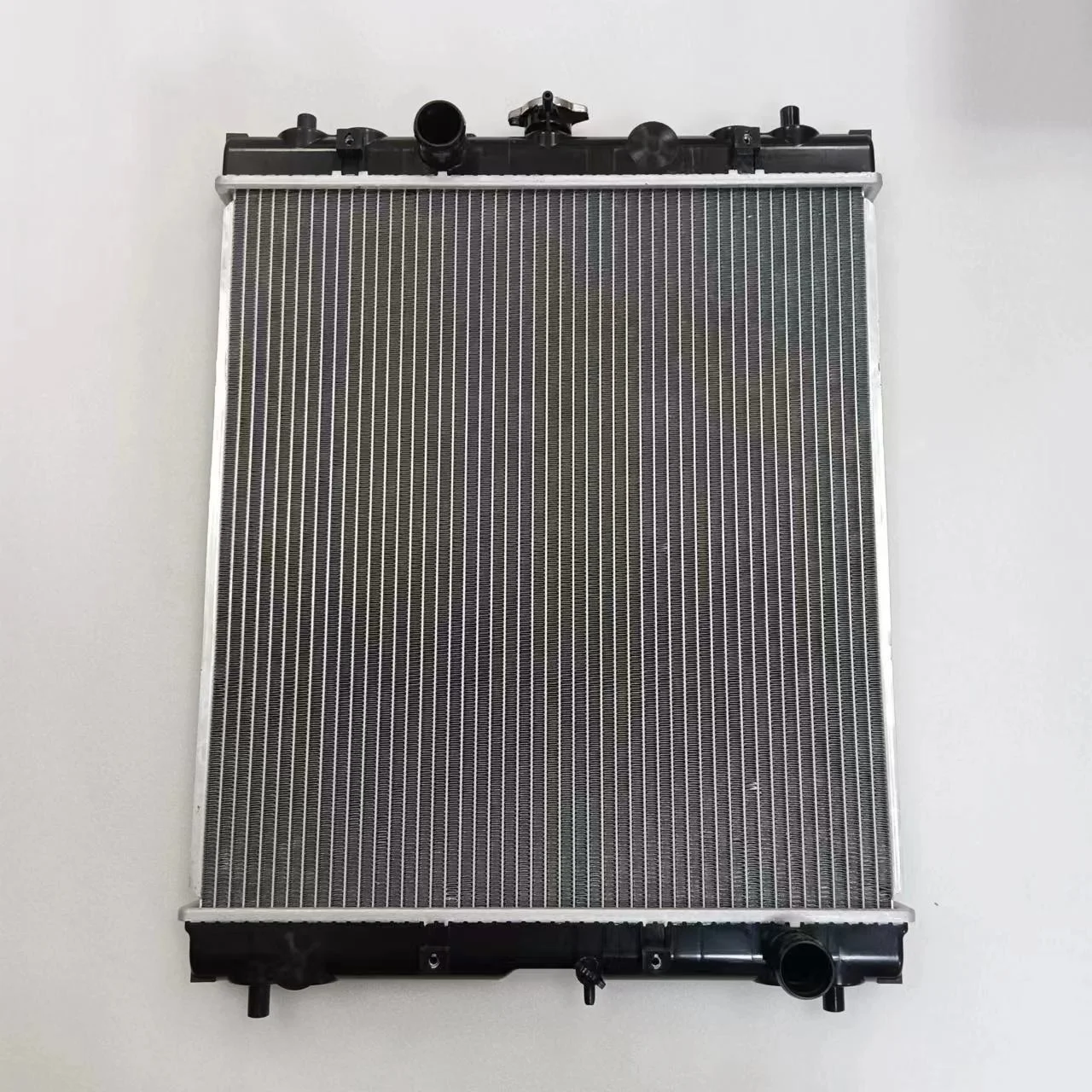 

Factory price Excavator spare parts for Hitachi EX60 EX100 EX120 EX200 EX220 EX300 Aluminum Radiator water tank cooler