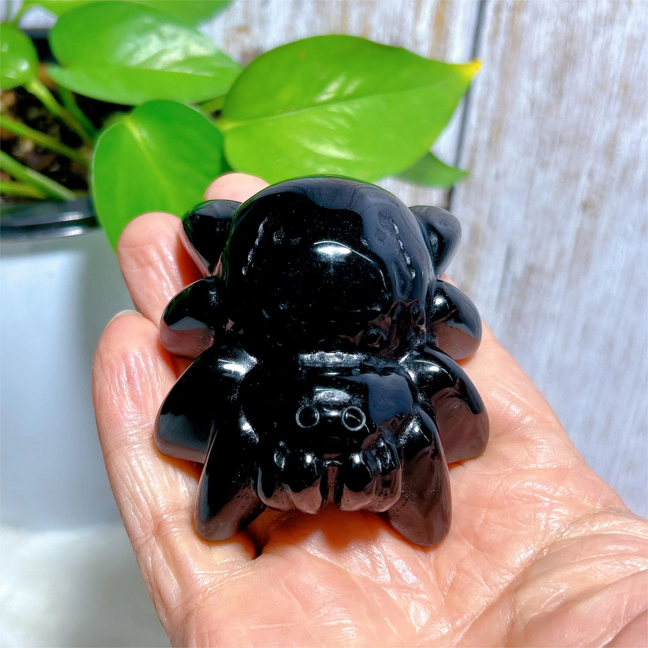 

Healing Natural Crystal Black Widow Spider Obsidian Carving Witchcraft Mineral Energy Reiki Halloween Home Decorations Gift