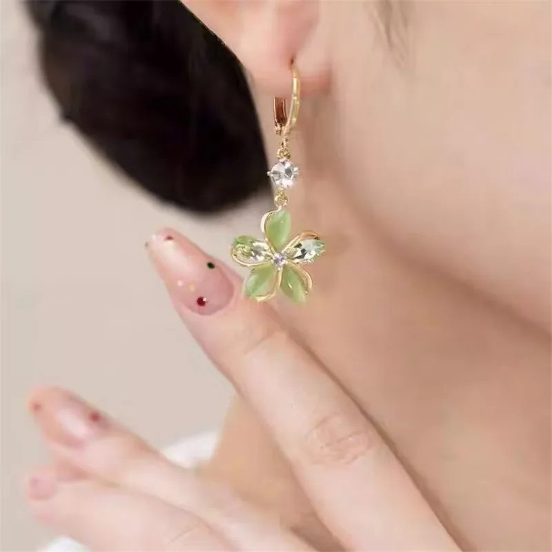 2023 New Fashion S925 Silver Needle Delicate Light Luxury Zircon Flower Earrings For Women Jewelry Wedding Party Premium Gift